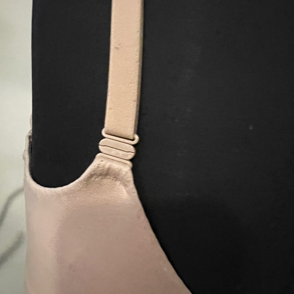 3 for $20 Victoria's Secret Beige Bra - Picture 4 of 4